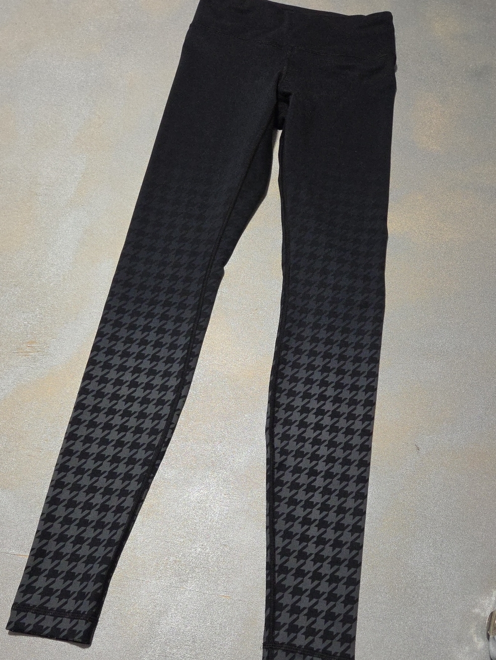lululemon athletica Black Ombre Houndstooth Leggings